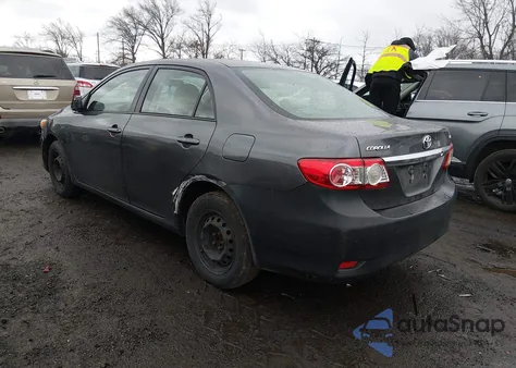 2011 Toyota Corolla Le z USA, uszkodzony, nr VIN JTDBU4EE3B9137571